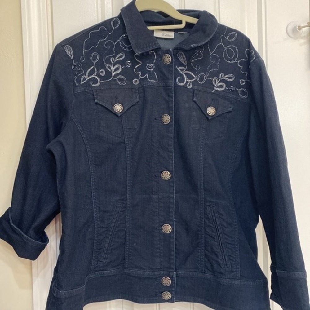 Chicos Platinum Stretchjacket womens 3 black denim button Silver Embroidery 3793